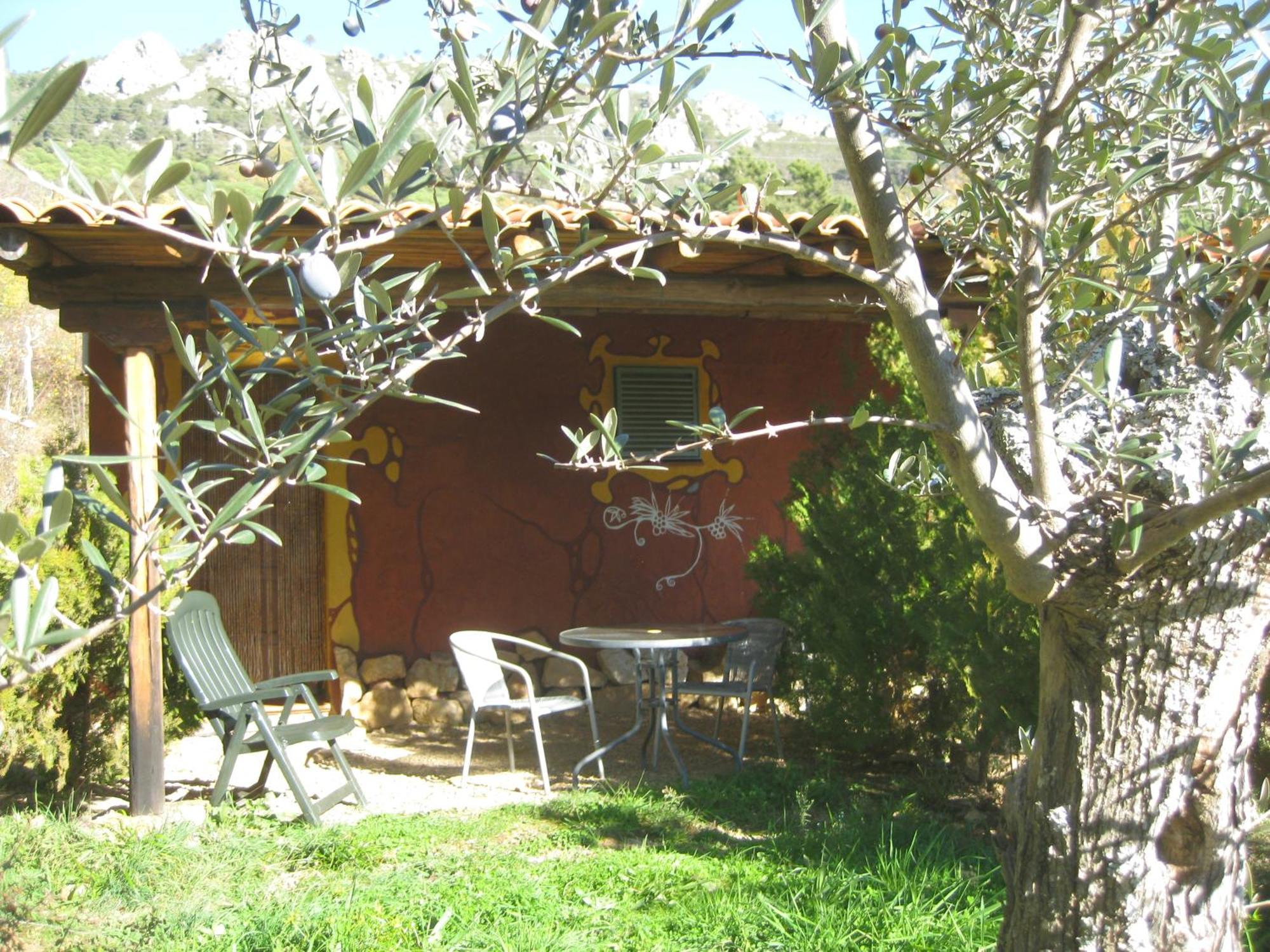 Apartamentos Rurales Candela Canamero Exterior photo